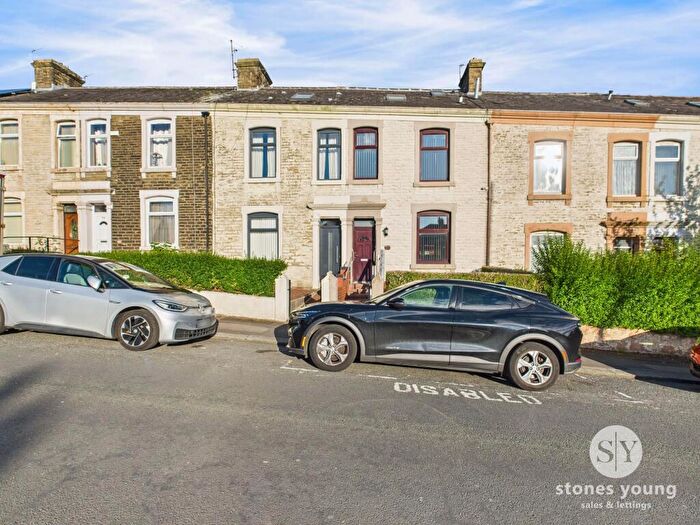 5 Bedroom Terraced House For Sale In Whalley Old Road, Blackburn, BB1