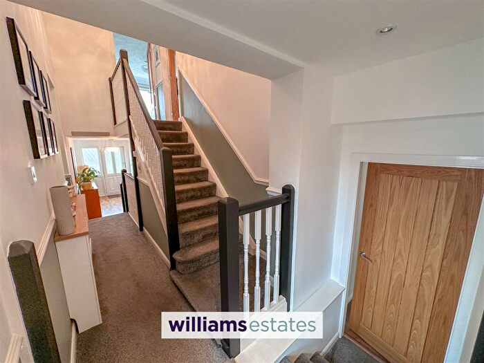 5 Bedroom Detached House For Sale In Clwyd Avenue, Dyserth, LL18
