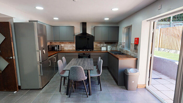 5 Bedroom House To Rent In Hubert Road, Selly Oak, B29