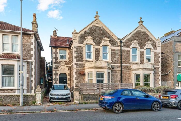2 Bedroom Flat To Rent In Walliscote Road, BS23