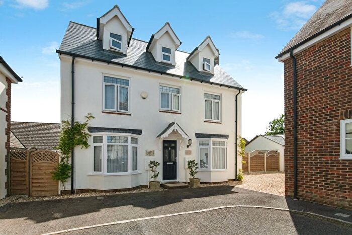 4 Bedroom Detached House For Sale In Queens Walk, Charmouth, Bridport, DT6