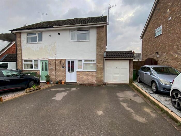 2 Bedroom Semi Detached House For Sale In Coltbeck Avenue, Narborough, Leicester, LE19