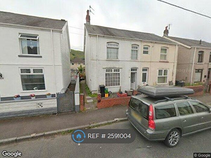 3 Bedroom Semi-Detached House To Rent In Varteg Road, Ystalyfera, Swansea, SA9