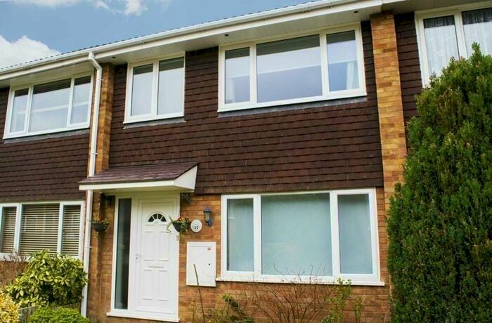 3 Bedroom Terraced House To Rent In Bluebell Close, Flitwick, Bedford, MK45