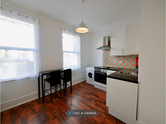 1 Bedroom Flat To Rent In Hornsey Road, London, N7