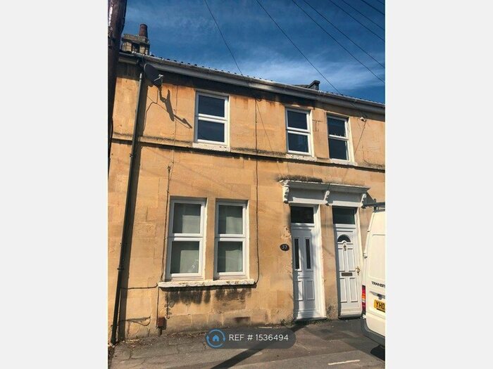 4 Bedroom Terraced House To Rent In Caledonian Road, Bath, BA2