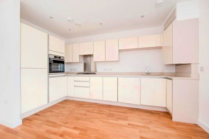 1 Bedroom Flat To Rent In Manor Road, London W13