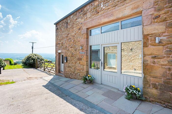 4 Bedroom Barn Conversion For Sale In Higher Road, Longridge, PR3