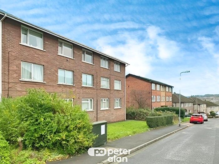 2 Bedroom Flat To Rent In Cranleigh Rise, Rumney, Cardiff, CF3