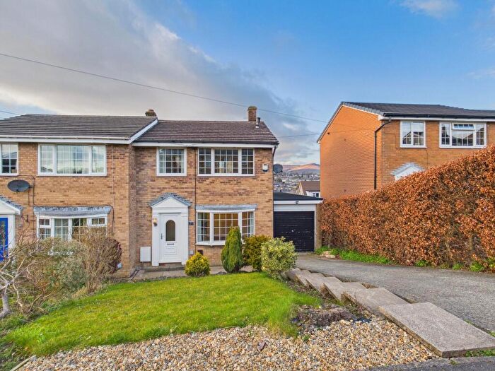 3 Bedroom Semi-Detached House To Rent In Moor Crescent, Skipton, BD23