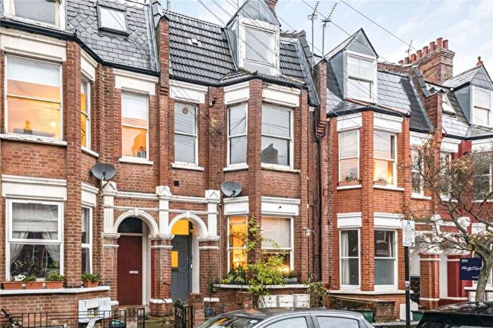 1 Bedroom Flat To Rent In Birnam Road, London, N4