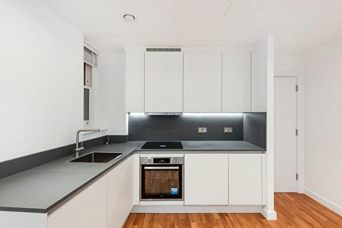 1 Bedroom Flat To Rent In Canfield Gardens, NW6