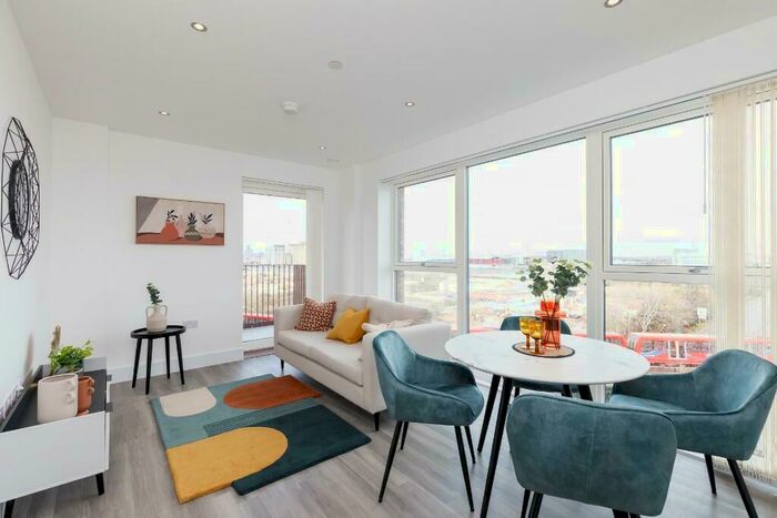 1 Bedroom Flat To Rent In Thames Road, London, E16