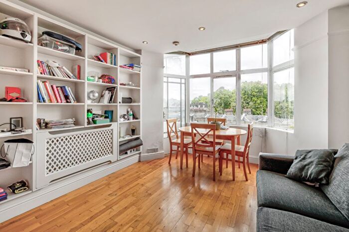 1 Bedroom Flat To Rent In Gray's Inn Road, London, WC1X