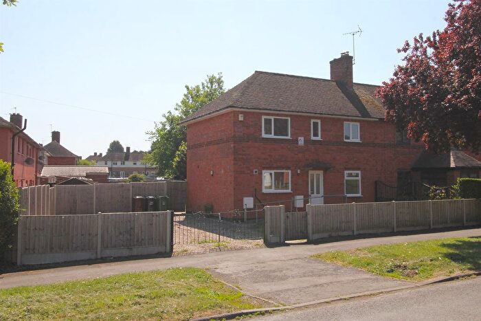 4 Bedroom Semi-Detached House To Rent In Beaumont Road, Loughborough, LE11