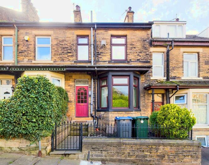 4 Bedroom Terraced House To Rent In Park Cliffe Road, Bradford, West Yorkshire, BD2