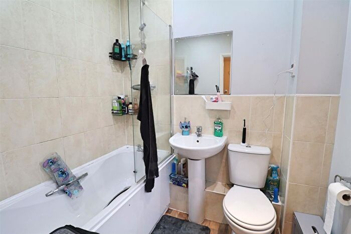 2 Bedroom Flat To Rent In Dapifer Close, Colchester, CO2