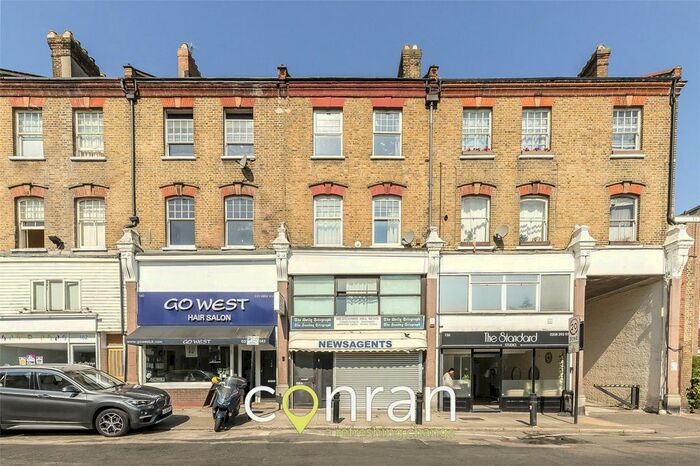 2 Bedroom Flat To Rent In Westcombe Hill, Blackheath, SE3