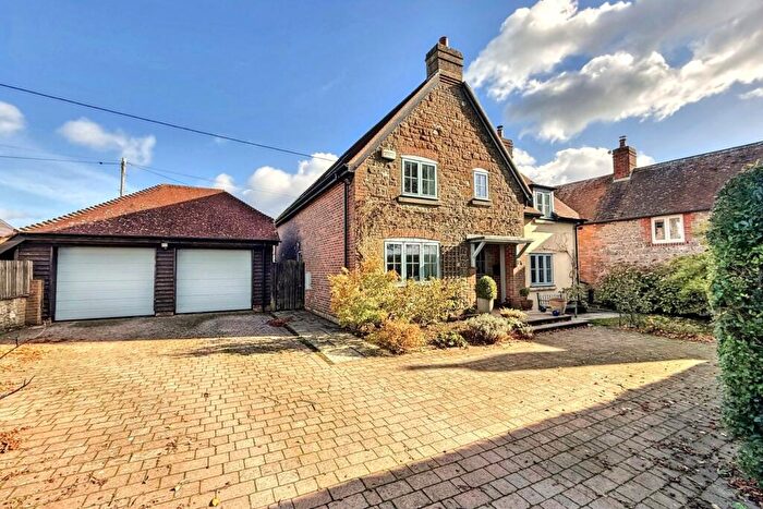 4 Bedroom Detached House For Sale In Ashmore, SP5