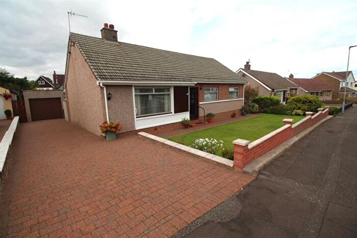 3 Bedroom Detached Bungalow For Sale In Finnart Crescent, Gourock, PA19