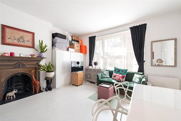 Apartment For Sale In Belsize Square, London, NW3