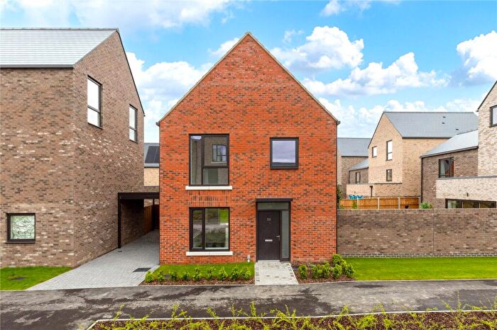 3 Bedroom Semi-Detached House To Rent In The Avenue, Cambridge, Cambridgeshire, CB5