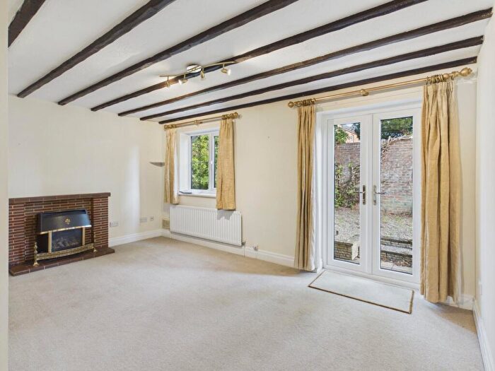 2 Bedroom Apartment To Rent In Old Town Close, Beaconsfield, Buckinghamshire, HP9