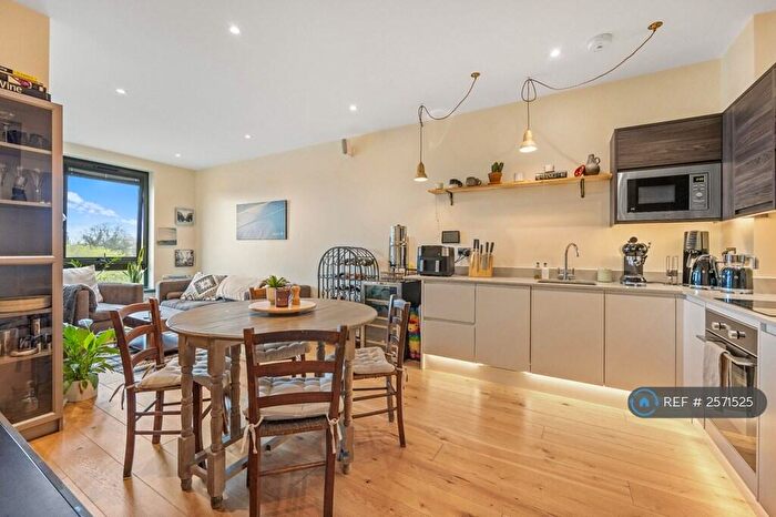 2 Bedroom Flat To Rent In Circa, Bracknell, RG12