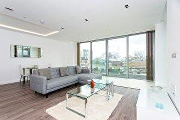 1 Bedroom Flat To Rent In Cashmere House, Goodman's Fields, Leman Street, Aldgate, London, E1