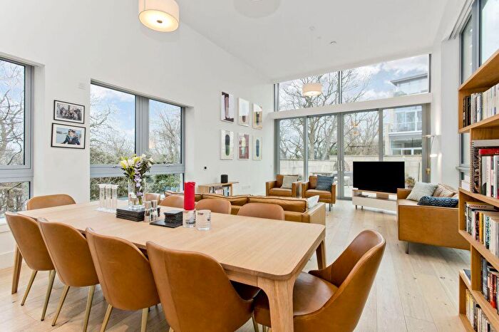 2 Bedroom Flat For Sale In / Donaldson Crescent, Wester Coates, Edinburgh, EH12