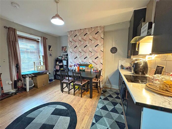 2 Bedroom Terraced House For Sale In Albert Terrace, Bacup, Rossendale, OL13