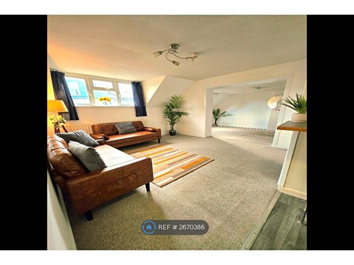 1 Bedroom Flat To Rent In The Courtyard, Bournemouth, BH1