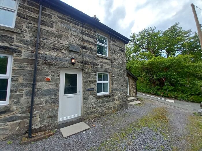 2 Bedroom Cottage To Rent In Betws-Y-Coed, LL24
