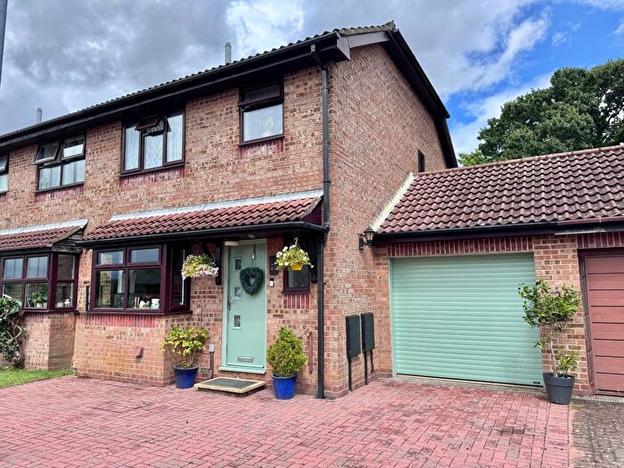 3 Bedroom Semi-detached House For Sale In Underwood, Hawkinge, Folkestone, Kent, CT18