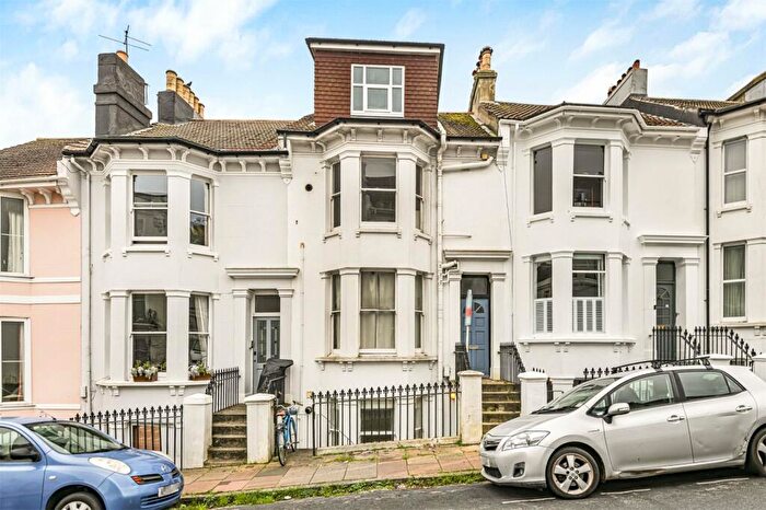 2 Bedroom Apartment To Rent In Roundhill Crescent, Brighton, BN2