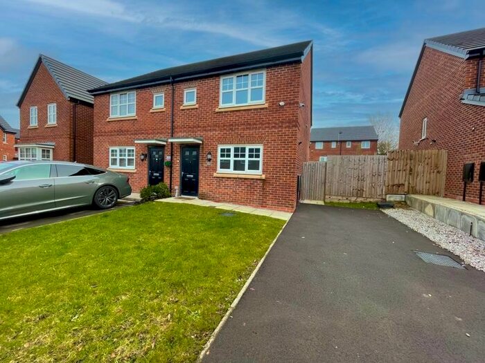 3 Bedroom Semi-Detached House To Rent In Mosedale Road, Middleton, Manchester, M24