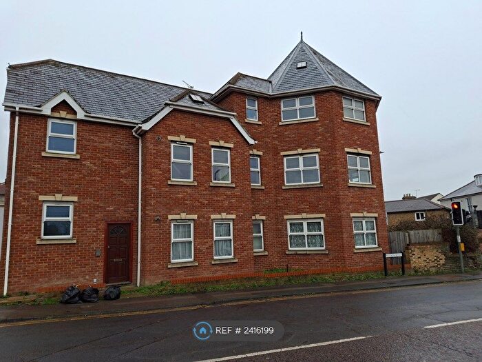 1 Bedroom Flat To Rent In Gillingham Road, Gillingham, ME7