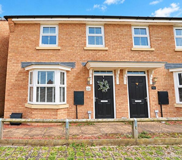 3 Bedroom Semi-Detached House For Sale In Loxley Mews, Auckley, Doncaster, DN9