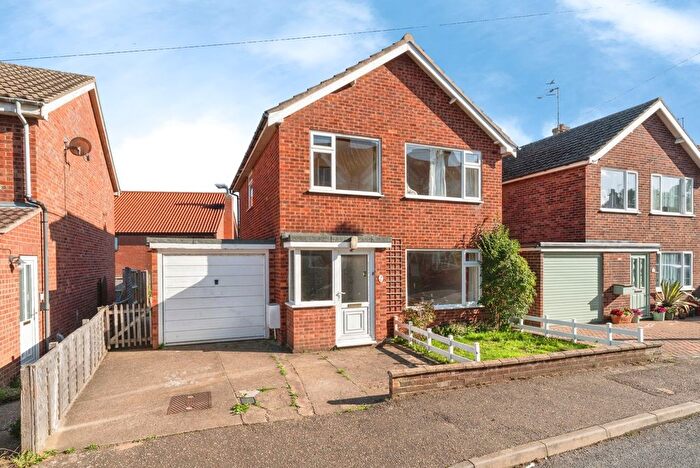 3 Bedroom Detached House For Sale In Salisbury Road, Cromer, Norfolk, NR27