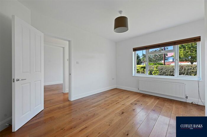 2 Bedroom Maisonette To Rent In Beechwood Avenue, Greenford, UB6