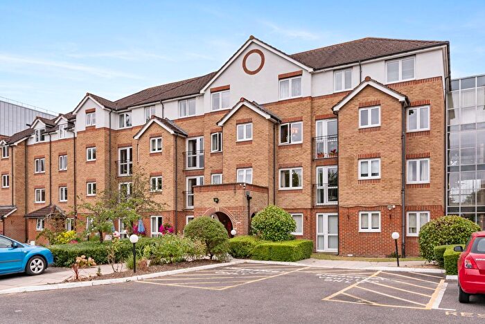 1 Bedroom Flat To Rent In Cranley Gardens, Marlborough Court Cranley Gardens, SM6