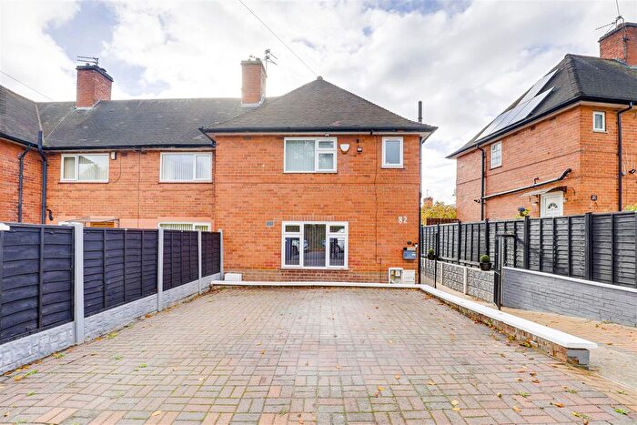 4 Bedroom Semi Detached House For Sale In Skipton Circus, Bakersfield, Nottinghamshire, NG3