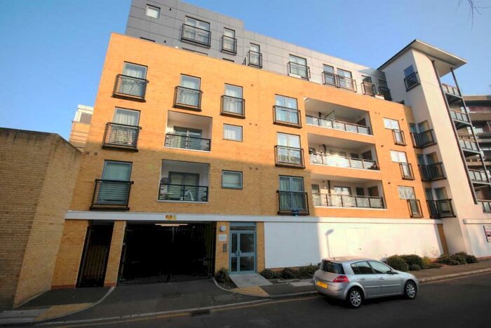 2 Bedroom Flat To Rent In Old Paradise Street London, SE11