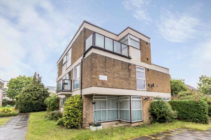 2 Bedroom Flat To Rent In Peregrine Road, Sunbury-On-Thames, TW16