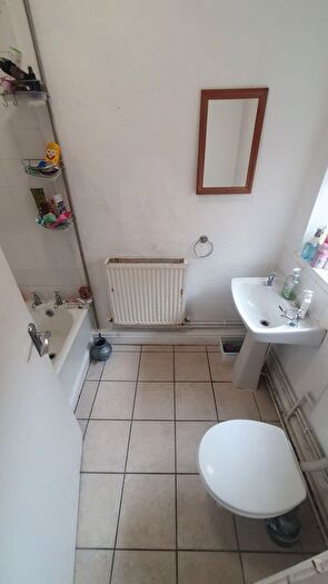 2 Bedroom End Of Terrace House For Sale In Humber Avenue, Coventry, West Midlands, CV1