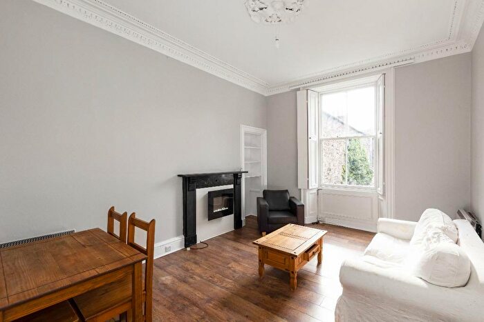 1 Bedroom Flat To Rent In West Bow, Grassmarket, Edinburgh, EH1