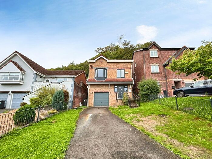 4 Bedroom Detached House For Sale In Cae Canol, Baglan, SA12