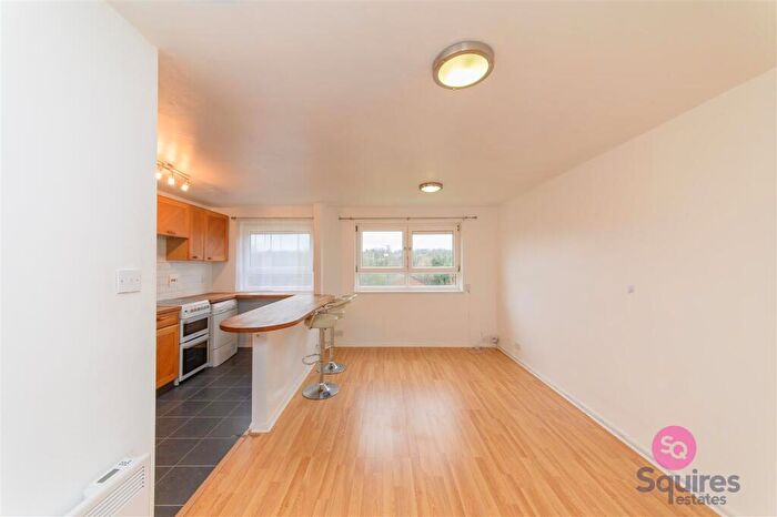 1 Bedroom Flat To Rent In Holden Road, London, N12