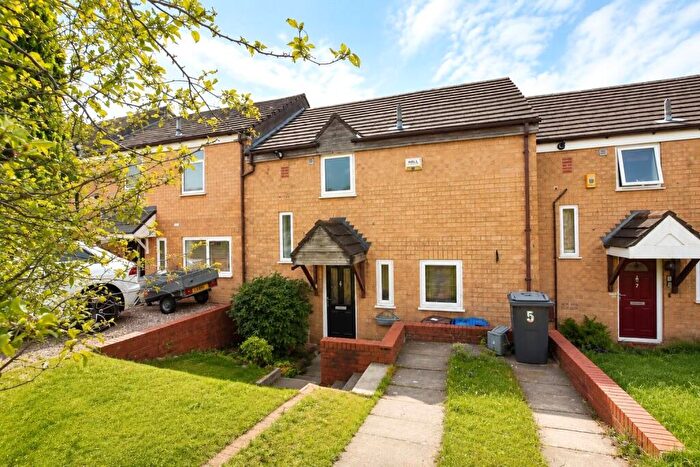 3 Bedroom Terraced House For Sale In Bishopstone Close, Blackburn, Lancashire, BB2
