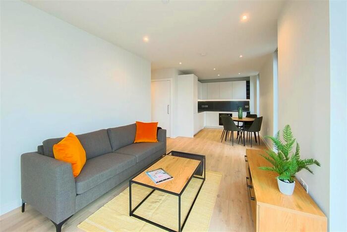 2 Bedroom Flat To Rent In Waterside Apartments, Goodchild Road, N4